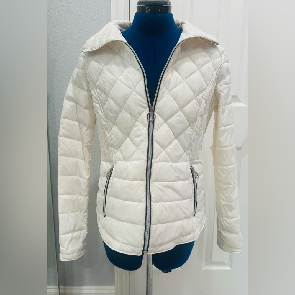 Michael Kors: White Packable Down Jacket, Medium - image 3